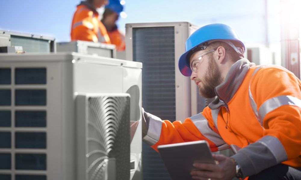 How to Benefit from an IoT Solution for HVAC: Tips & Tricks